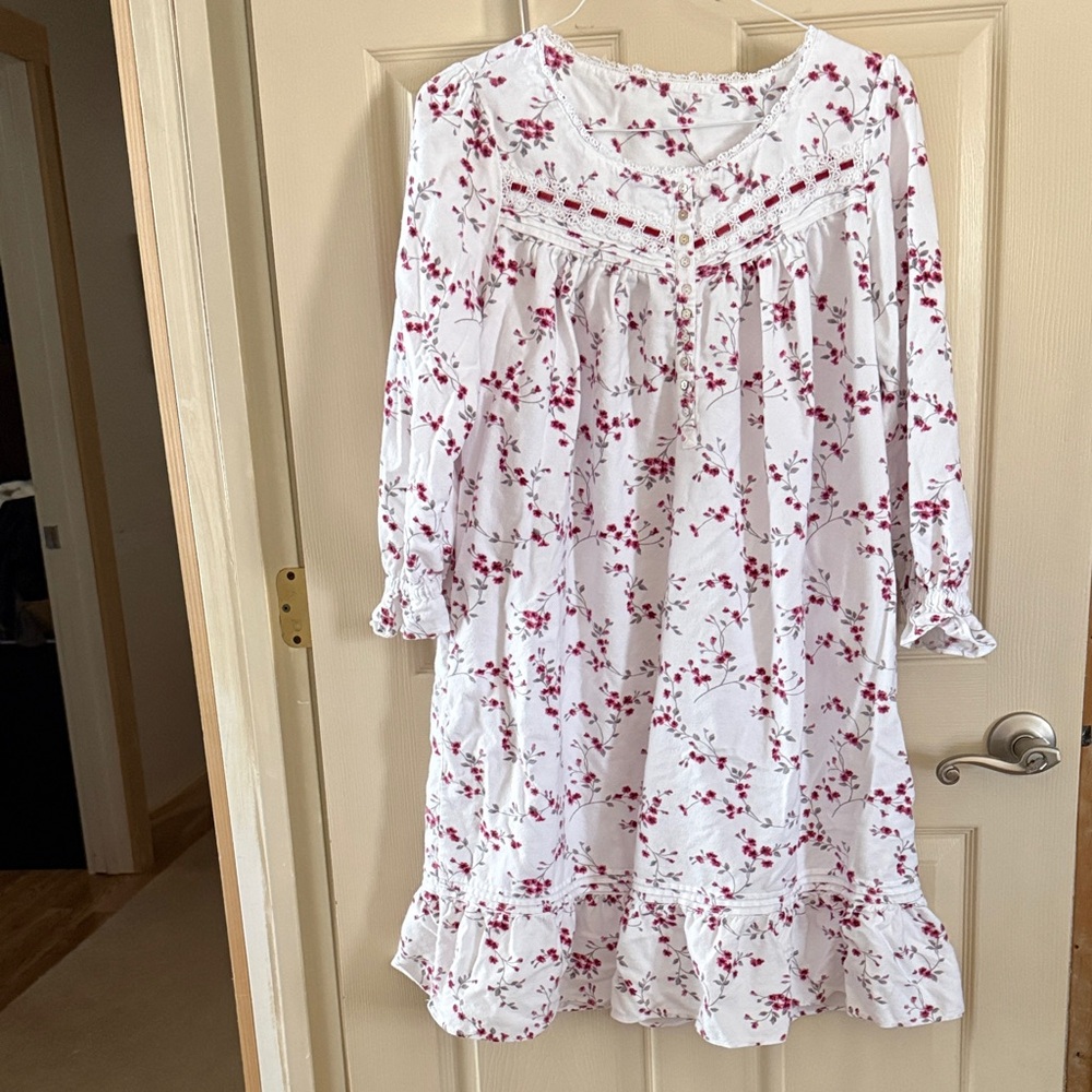 Eileen West Flannel nightgown